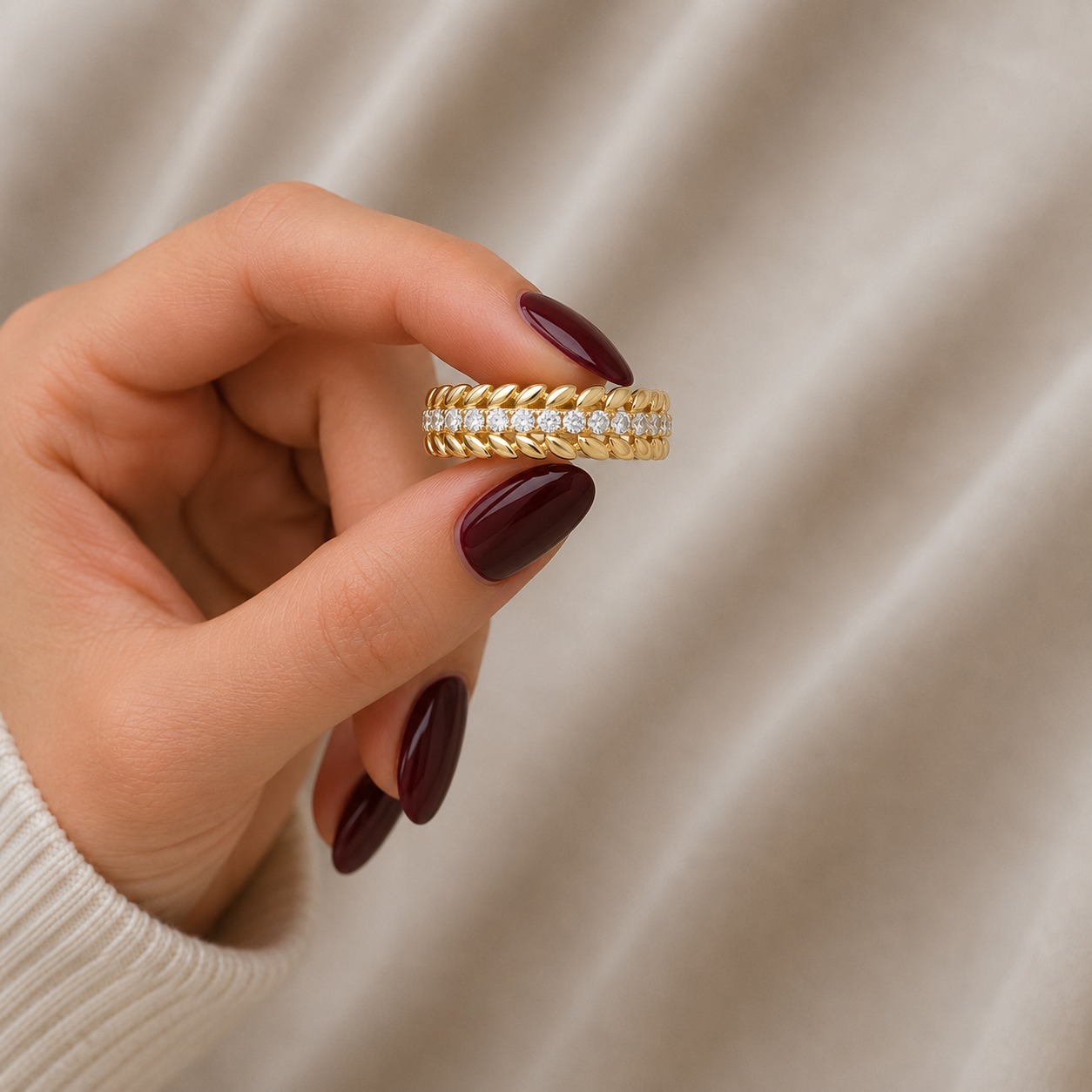 Round Lab Grown Diamond Wreath Ring Pavé Laurel 14K Yellow Gold Statement Band